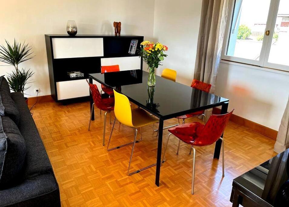 Apartamento Pau Centre Vue Sur Les Pyrenees Pour 2 Nuits Au Minimum Exterior foto